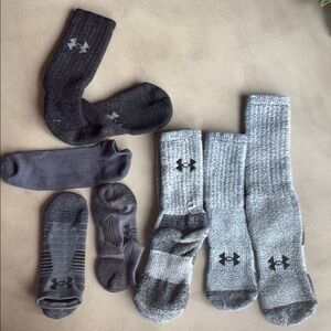Under Armour Gray and Black Athletic Socks Performance Set